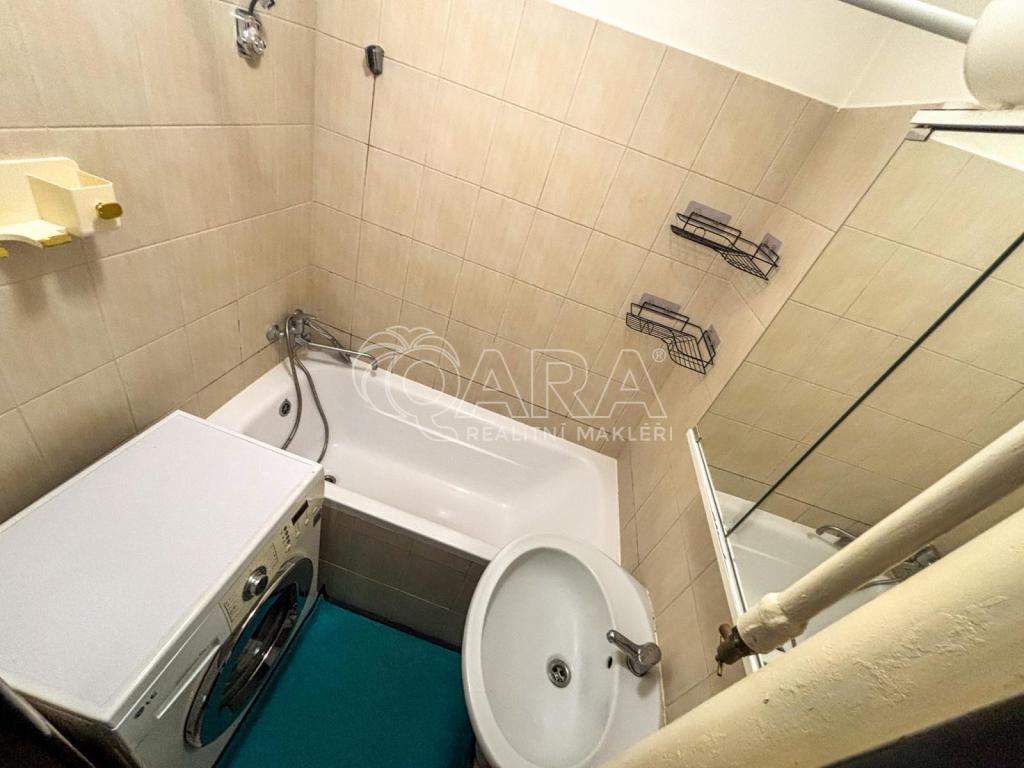 Pronájem bytu 2+1 52 m² – pohled 5