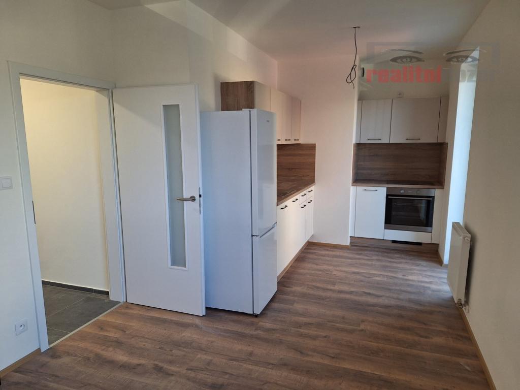 Pronájem bytu 1+kk 37 m2