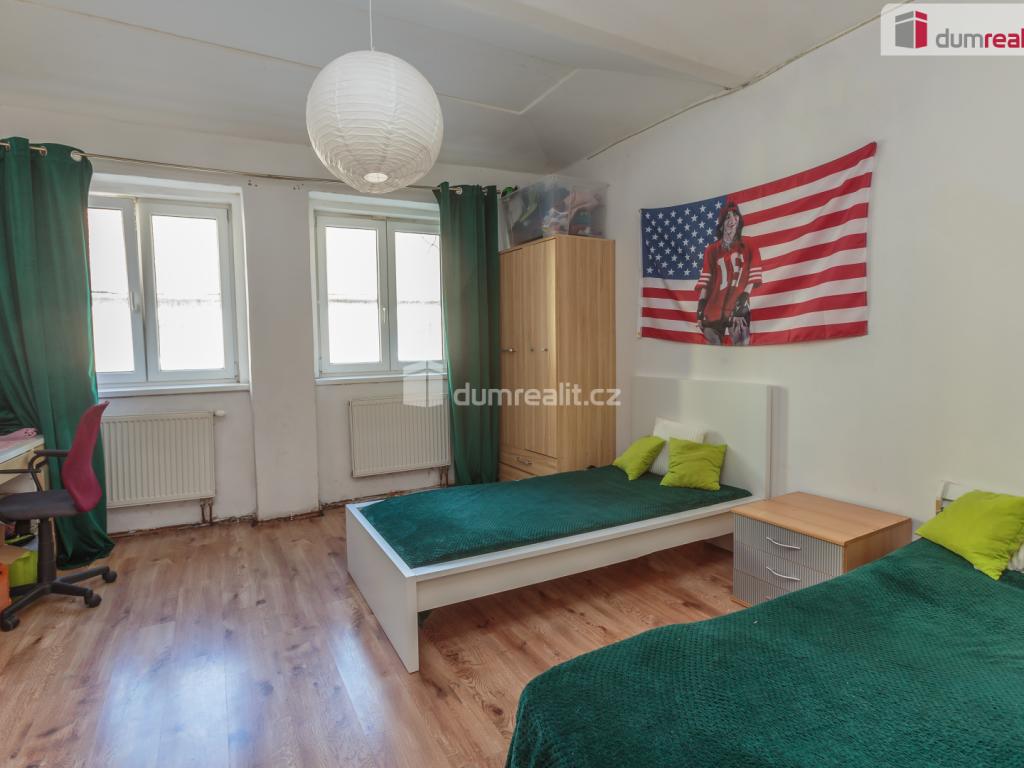 Dům – Králův Dvůr, Počaply – další