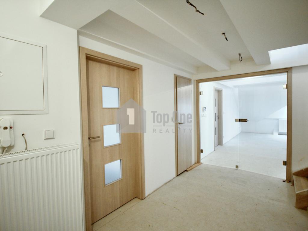 Prodej bytu 4+kk 160 m2, Praha – náhled fotky 12