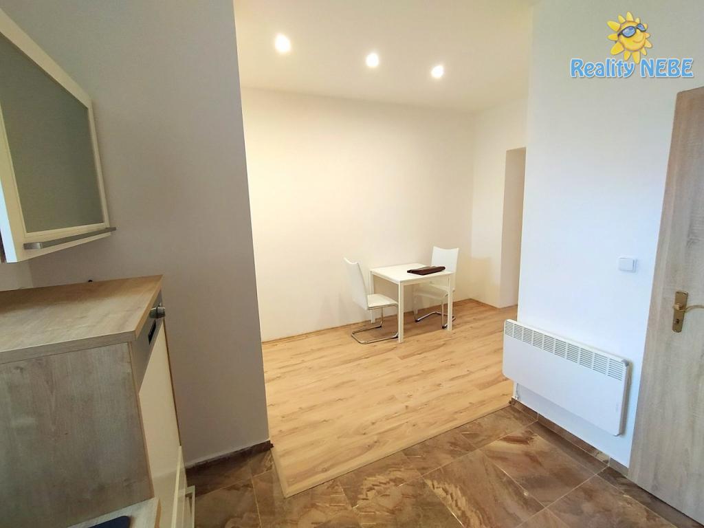 Prodej bytu 2+kk 42 m² – pohled 5