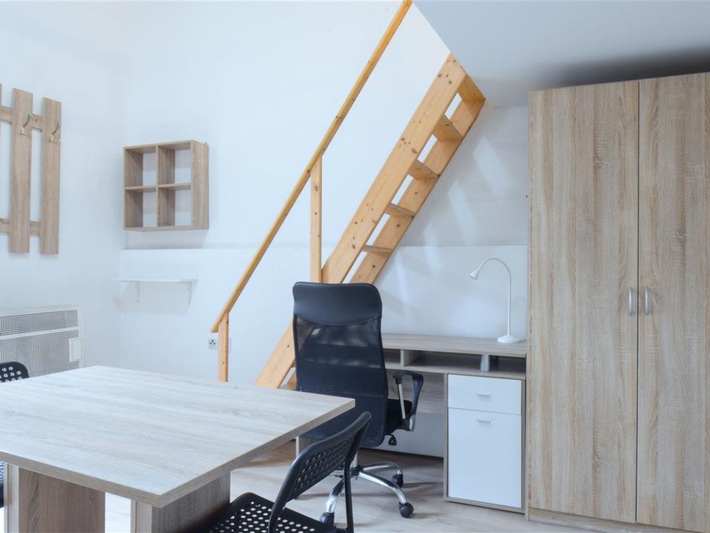Pronájem bytu 1+kk 20 m² – pohled 4