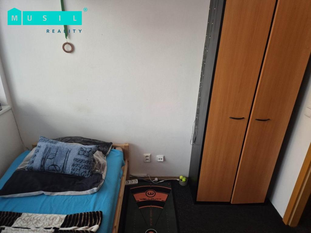 Pronájem bytu pokoj 16 m2