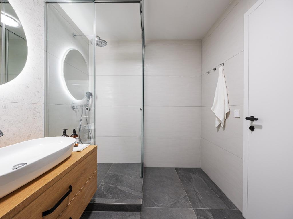 Pronájem bytu 4+kk 114 m2, Praha – náhled fotky 16