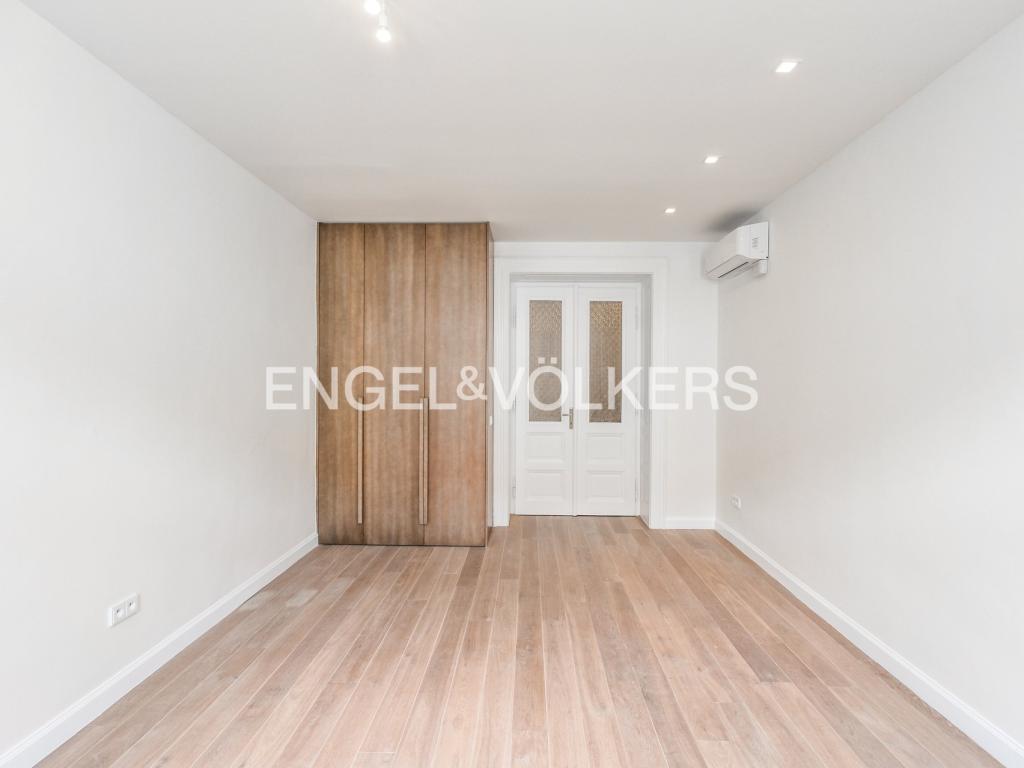 Pronájem bytu 3+kk 93 m2, Praha – náhled fotky 10