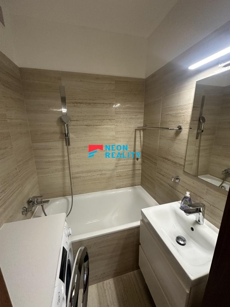 Pronájem bytu 2+1 56 m² - Więcej