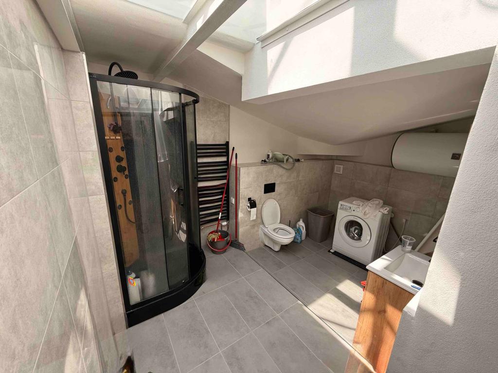 Pronájem bytu 1+kk 70 m2