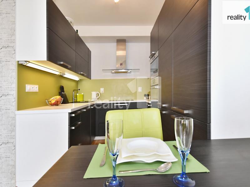 Pronájem bytu 3+kk 86 m² – pohled 5