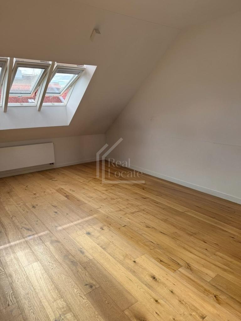 Pronájem bytu 3+kk 124 m2