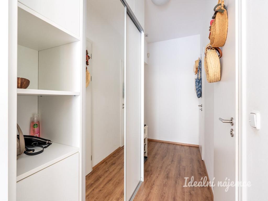 Pronájem bytu 2+kk 48 m2