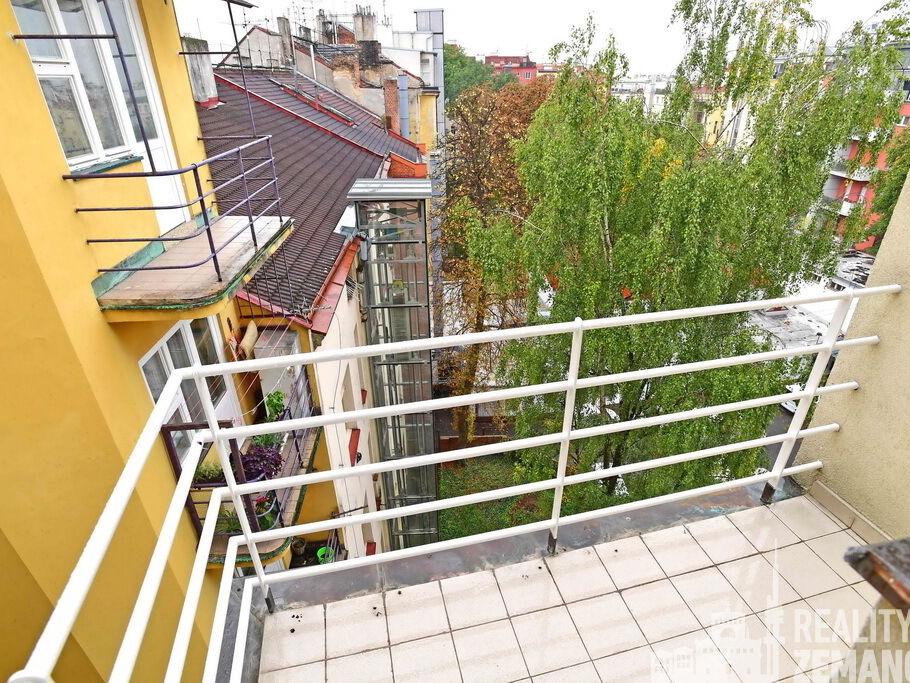 Pronájem bytu 1+kk 30 m2, Praha – náhled fotky 2