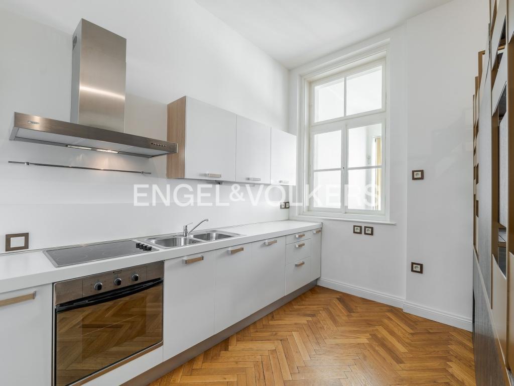 Pronájem bytu 3+1 138 m2