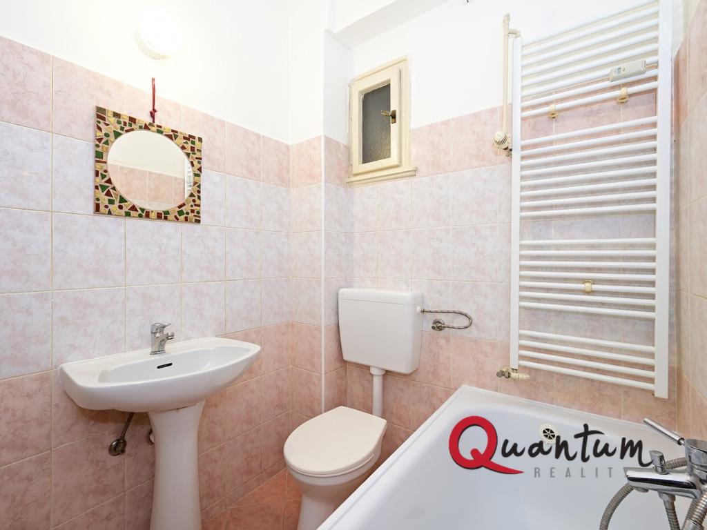 Pronájem bytu 1+kk 29 m2, Praha – náhled fotky 9