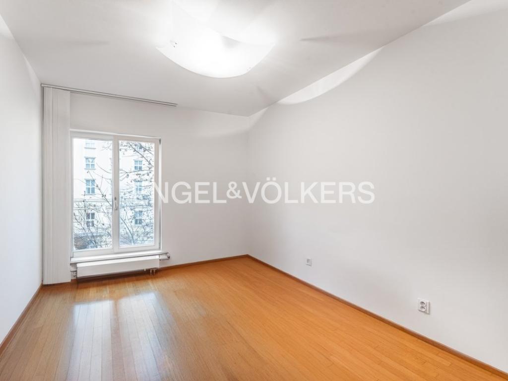Pronájem bytu 4+kk 130 m2