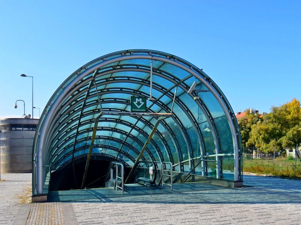 Pronájem bytu 3+kk 85 m2