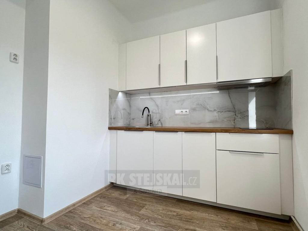 Pronájem bytu 2+1 61 m2