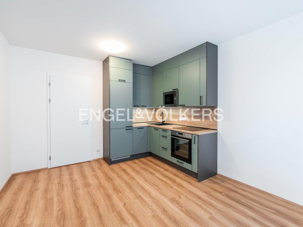 Pronájem bytu 1+kk 27 m2