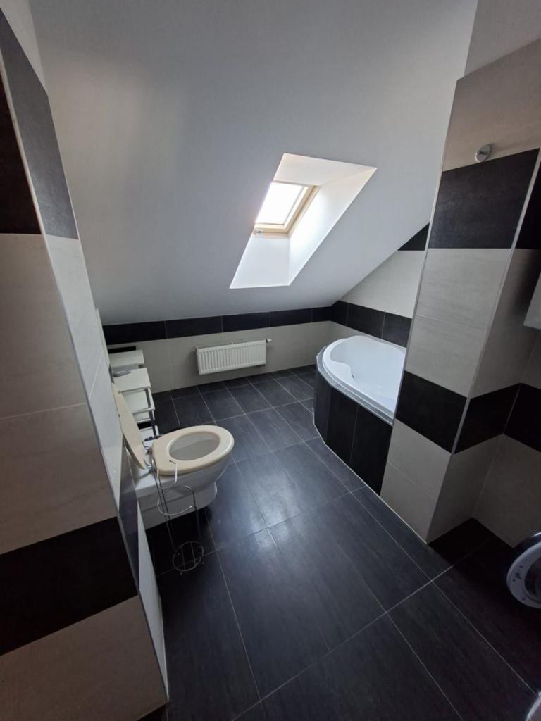 Prodej bytu 2+kk 74 m2, Praha – náhled fotky 14