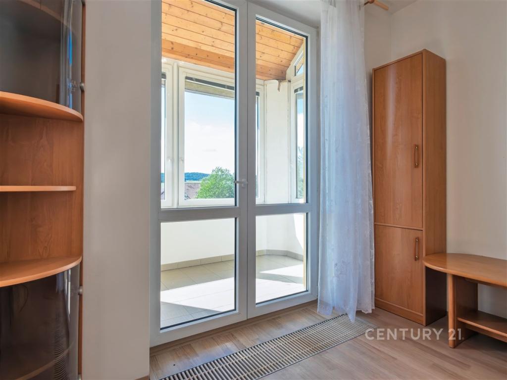 Pronájem bytu 1+kk 32 m2