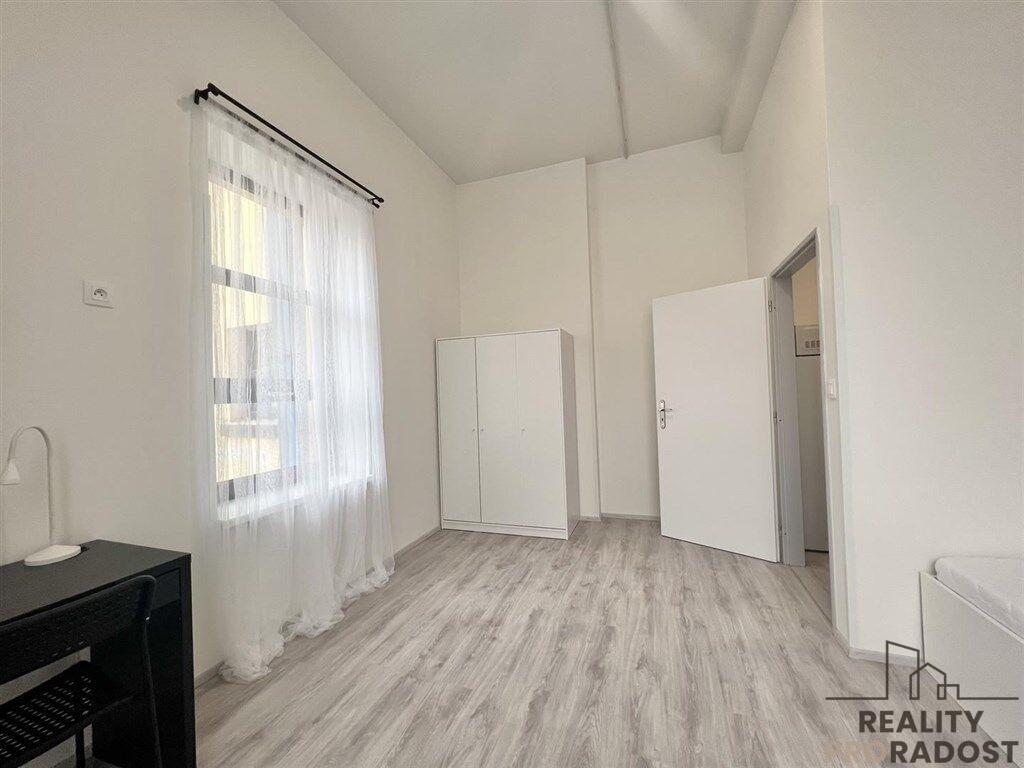 Pronájem bytu 2+1 43 m2