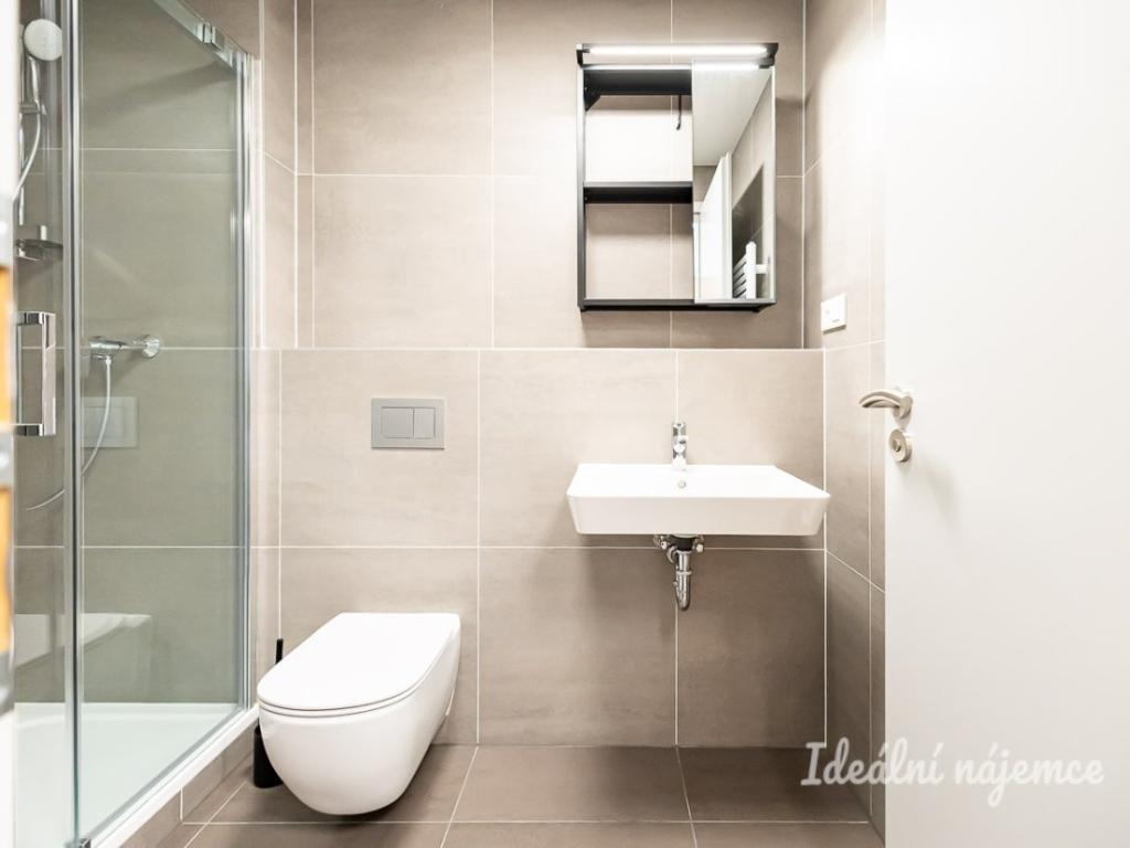 Pronájem bytu 2+kk 52 m2, Praha – náhled fotky 10