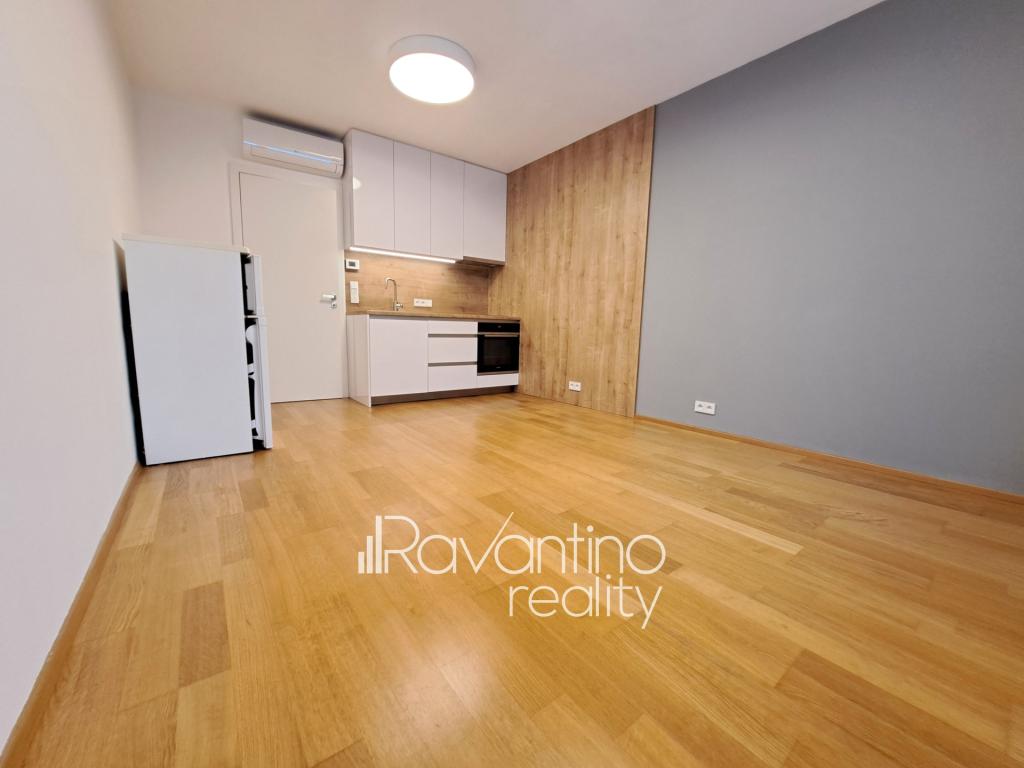 Pronájem bytu 1+kk 25 m2