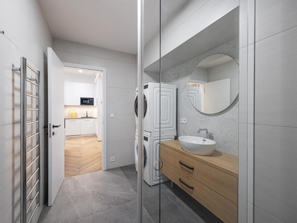 Pronájem bytu 2+kk 49 m2, Praha – náhled fotky 11