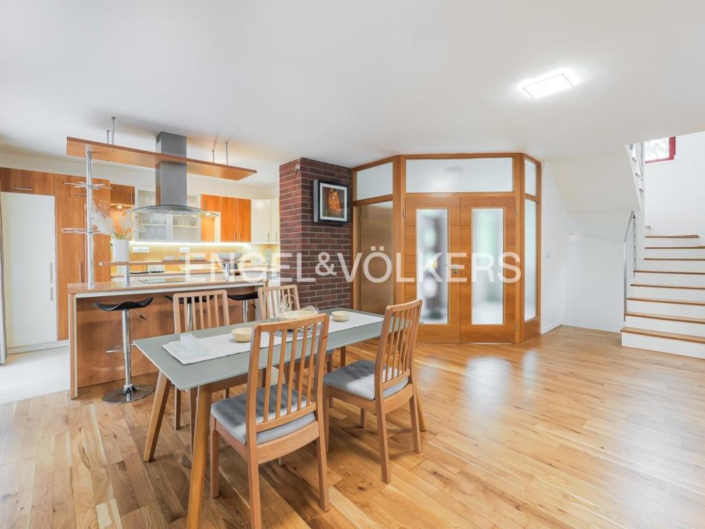 Pronájem domu 351 m2, Praha – náhled fotky 7