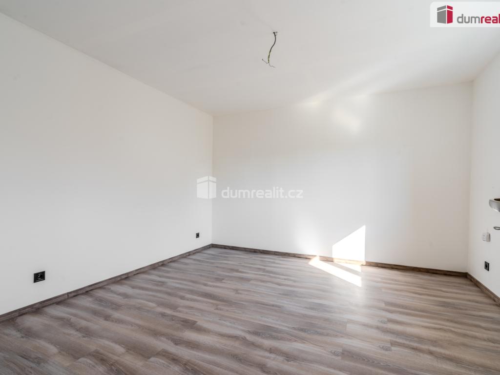 Prodej domu 460 m2, Vědomice – náhled fotky 27