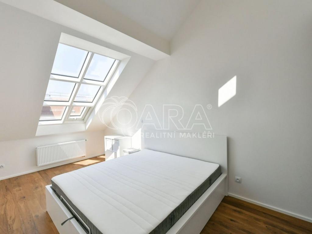 Pronájem bytu 2+kk 50 m2