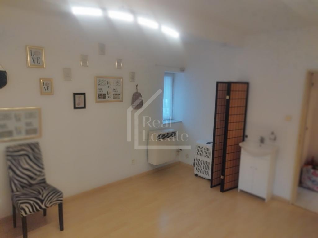 Pronájem bytu 1+1 35 m2