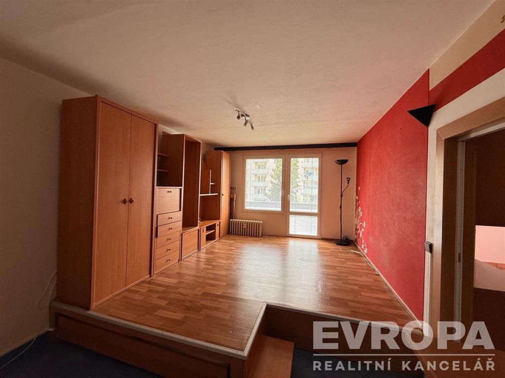Pronájem bytu 1+1 42 m2