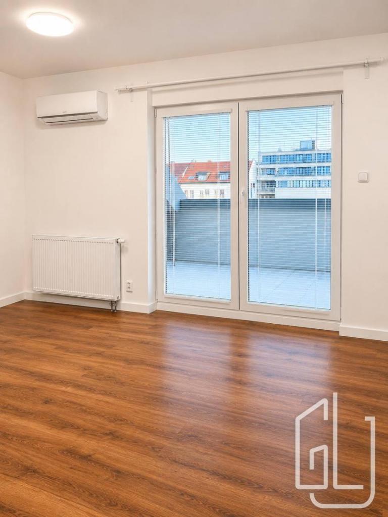 Pronájem bytu 3+kk 76 m2, Praha – náhled fotky 9