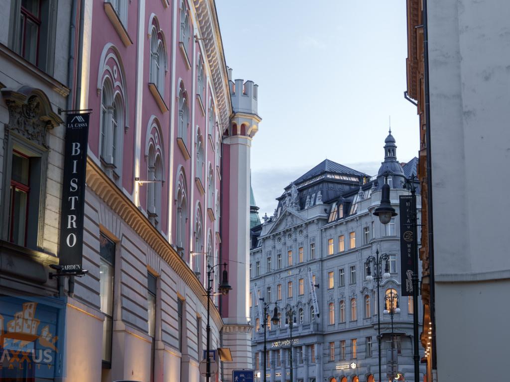 Pronájem bytu 4+kk 122 m2, Praha – náhled fotky 21