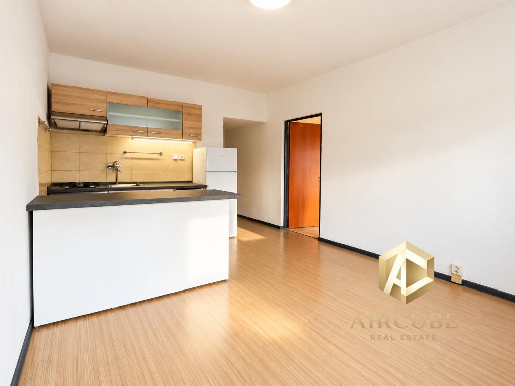 Pronájem bytu 2+kk 42 m2, Praha – náhled fotky 8