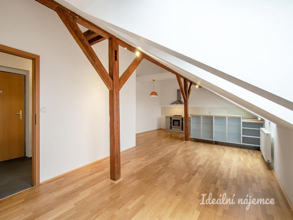 Pronájem bytu 3+kk 82 m2