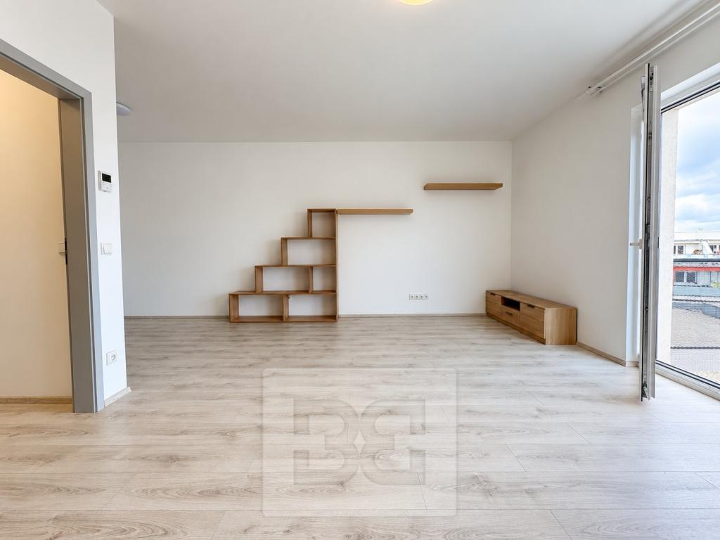 Pronájem bytu 1+kk 44 m2, Olomouc – náhled fotky 4