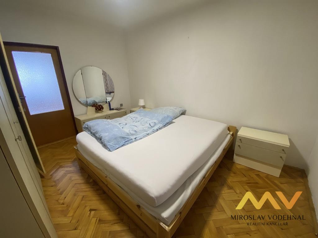 Pronájem bytu 3+1 90 m2, Hradec Králové – náhled fotky 15