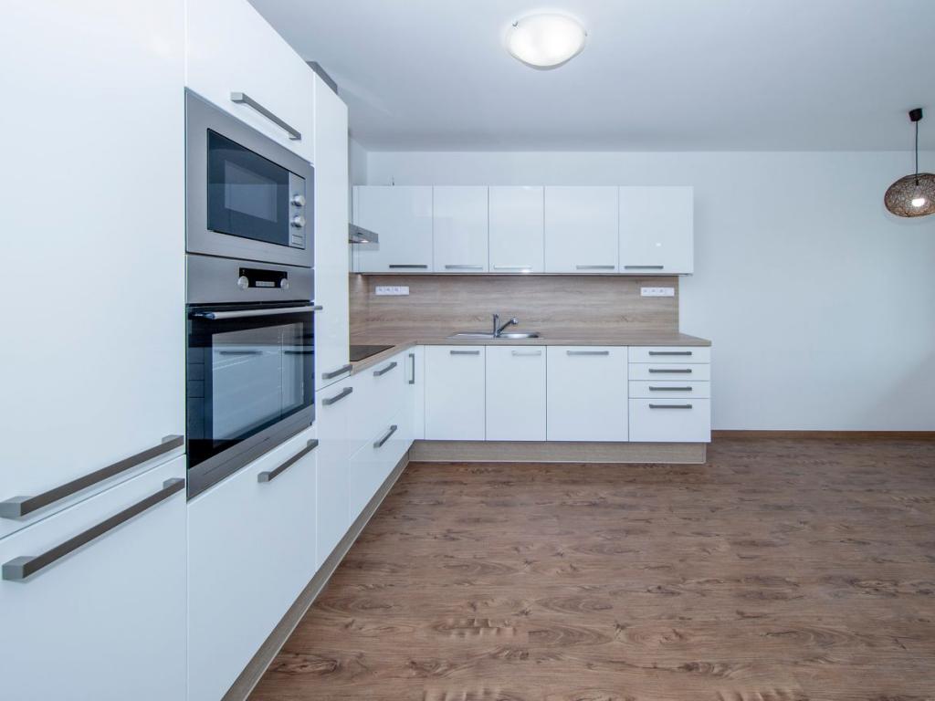 Pronajem bytu 3+kk 93 m2