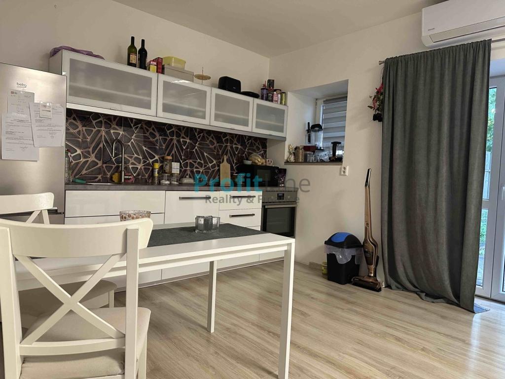 Pronájem bytu 2+kk 56 m2