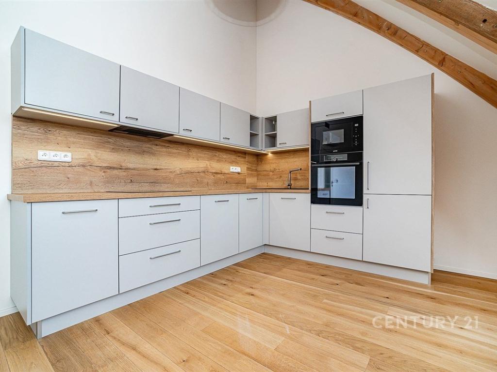Pronájem bytu 1+kk 48 m2