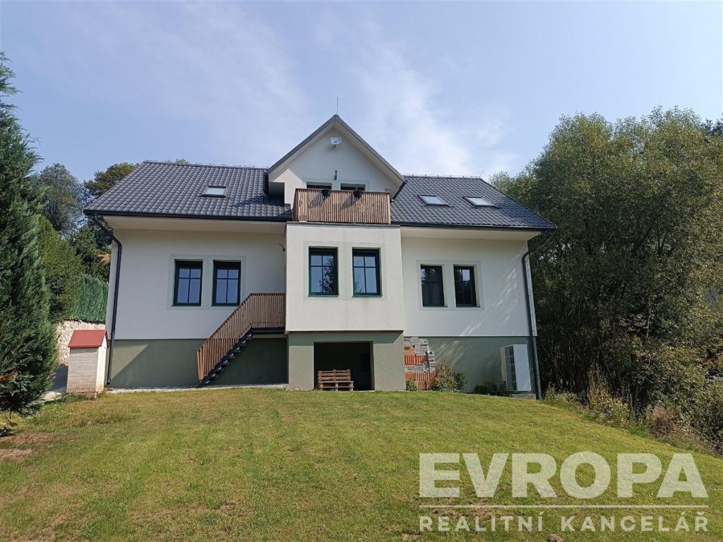 Pronájem bytu 1+1 38 m2