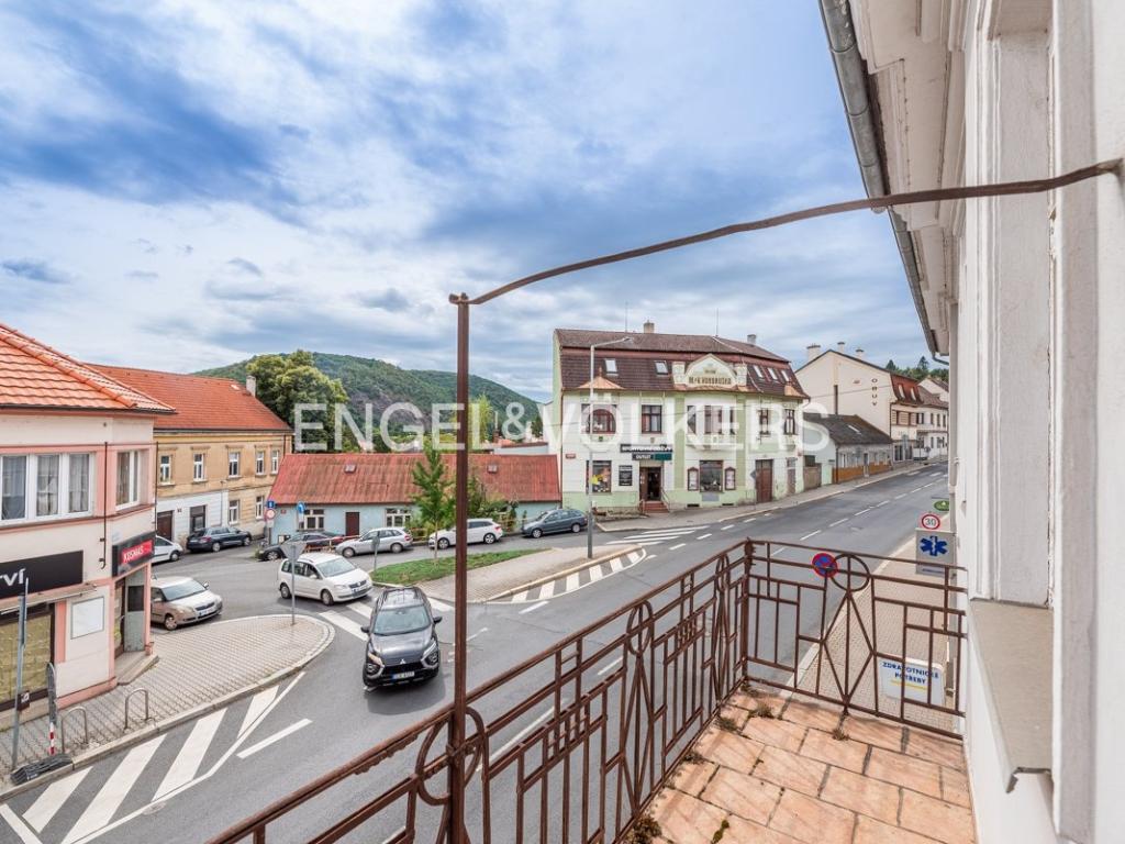 Pronájem bytu atypický 183 m2