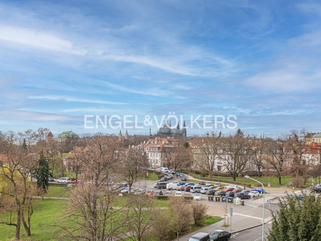 Pronájem bytu 4+kk 115 m2
