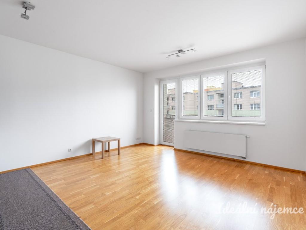 Pronájem bytu 1+kk 34 m2