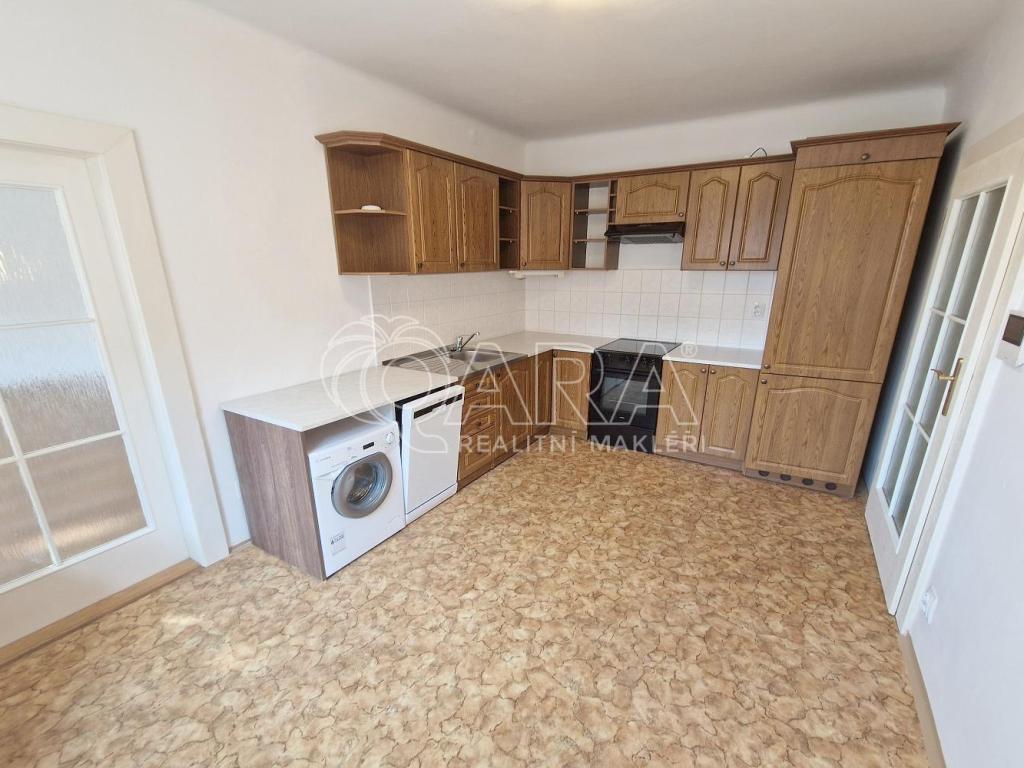 Pronájem bytu 1+1 42 m2