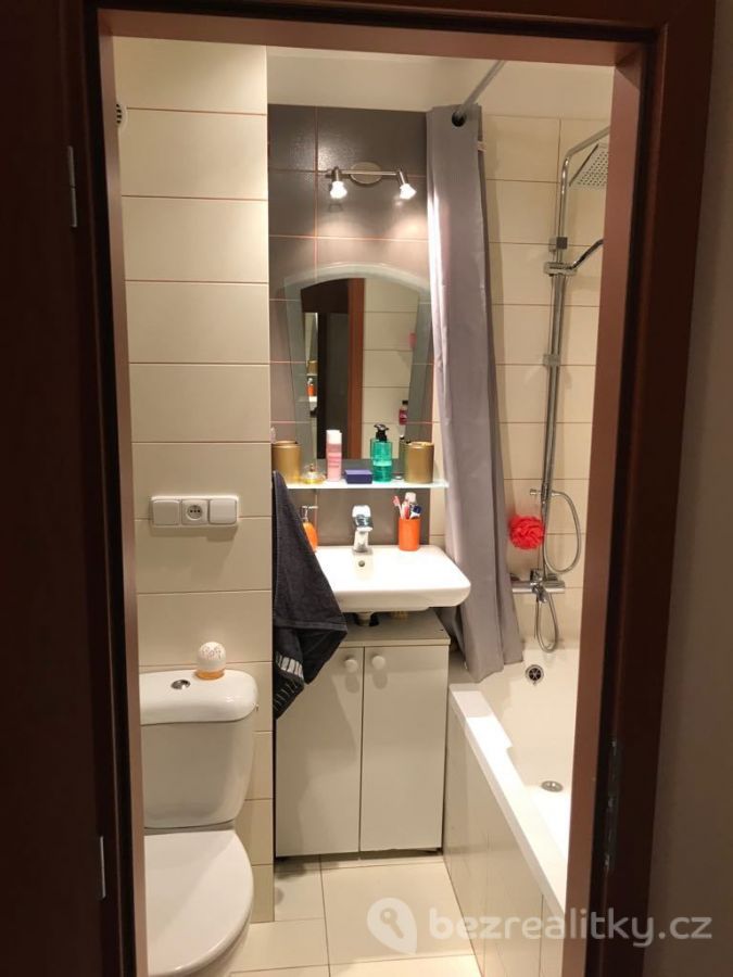 Pronajem bytu 2+kk 50 m2
