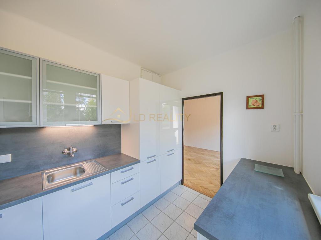 Pronájem bytu 4+1 91 m2