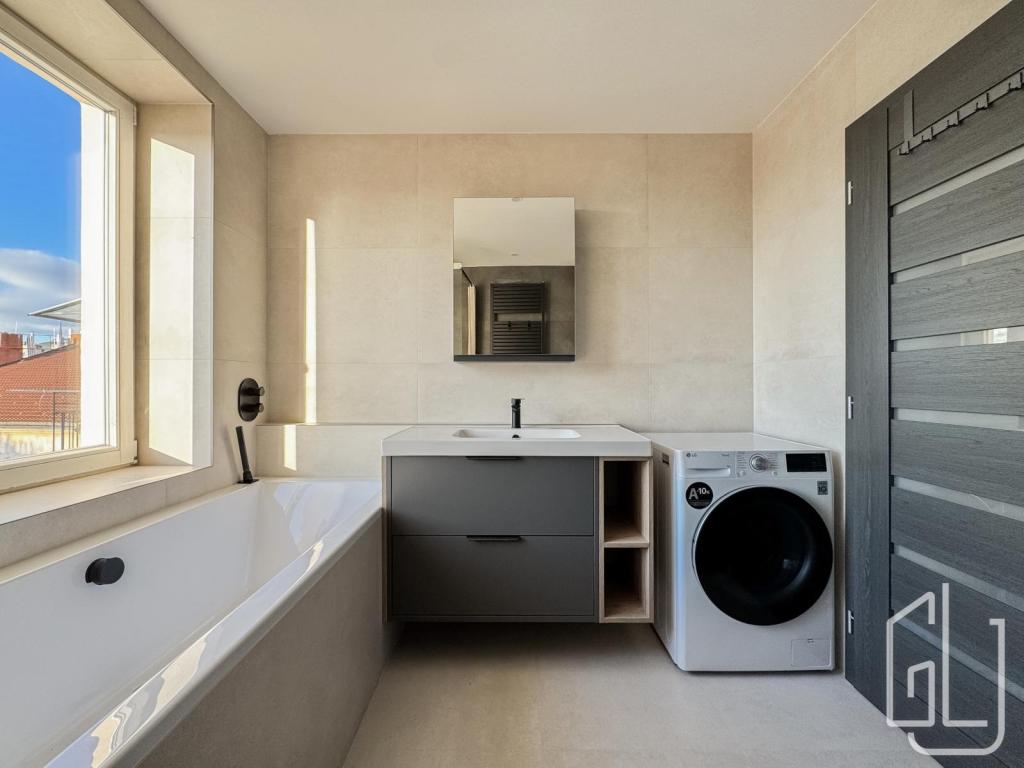 Pronájem bytu 2+kk 66 m2