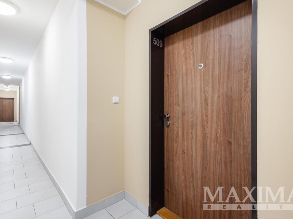 Prodej bytu 1+kk 39 m2, Praha – náhled fotky 22